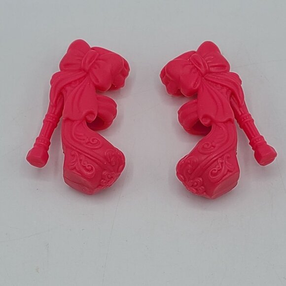 Monster High Freak Du Chic Rochelle Goyle Pink Shoes Doll Accessory - Picture 4 of 4